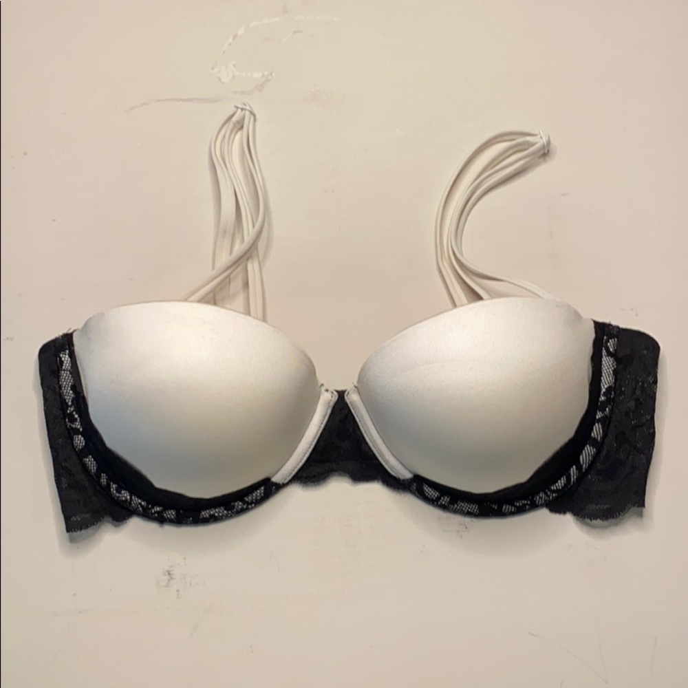 Pink Victoria’s Secret bra